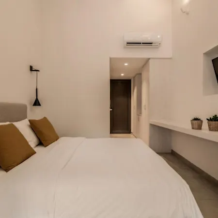 New Hotel Plános